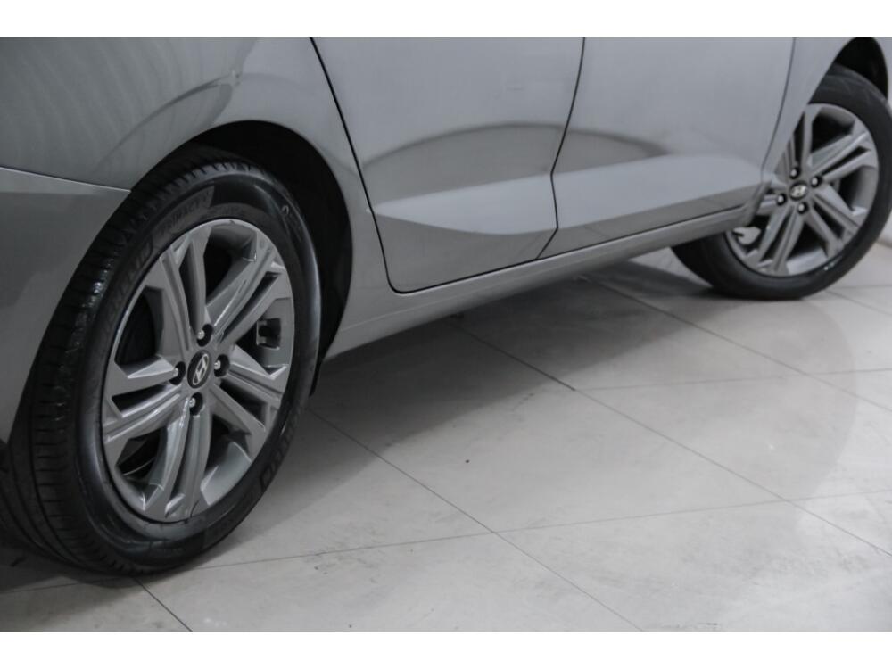Hyundai HB20 S