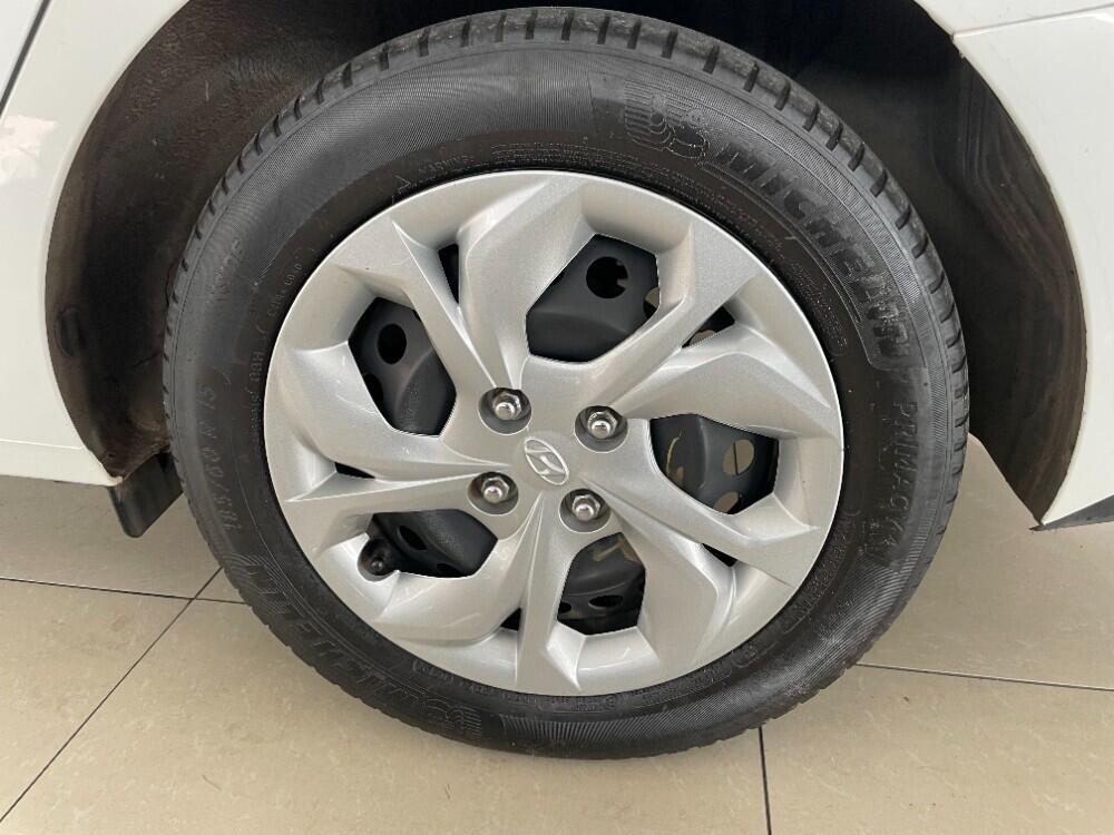Hyundai HB20 S