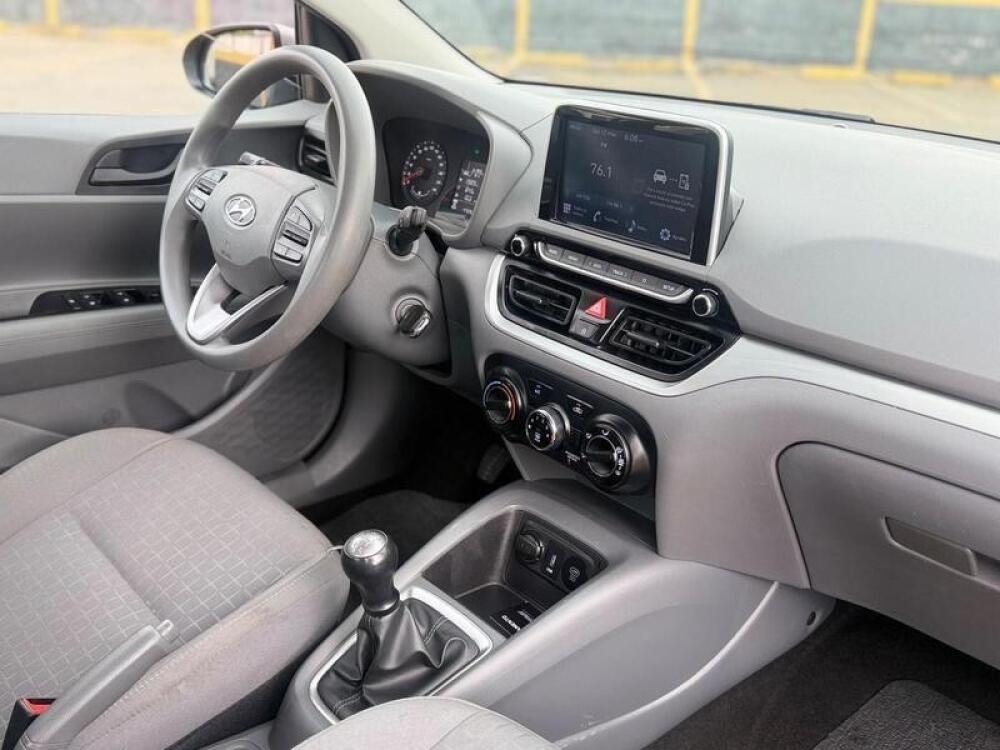 Hyundai HB20 S