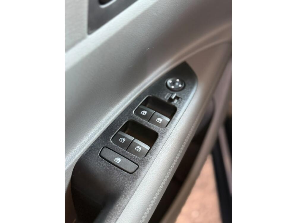 Hyundai HB20 S