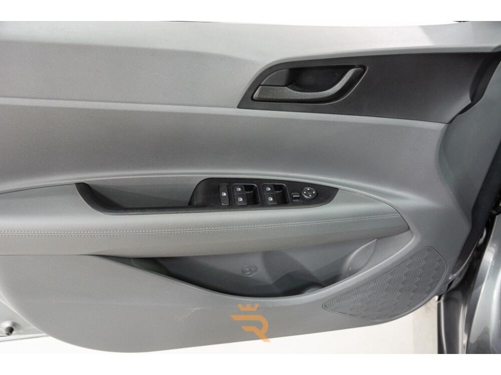 Hyundai HB20 S