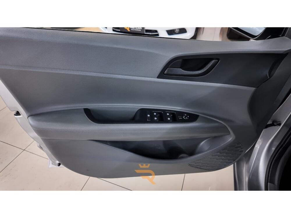 Hyundai HB20 S