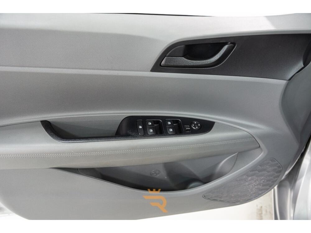 Hyundai HB20 S