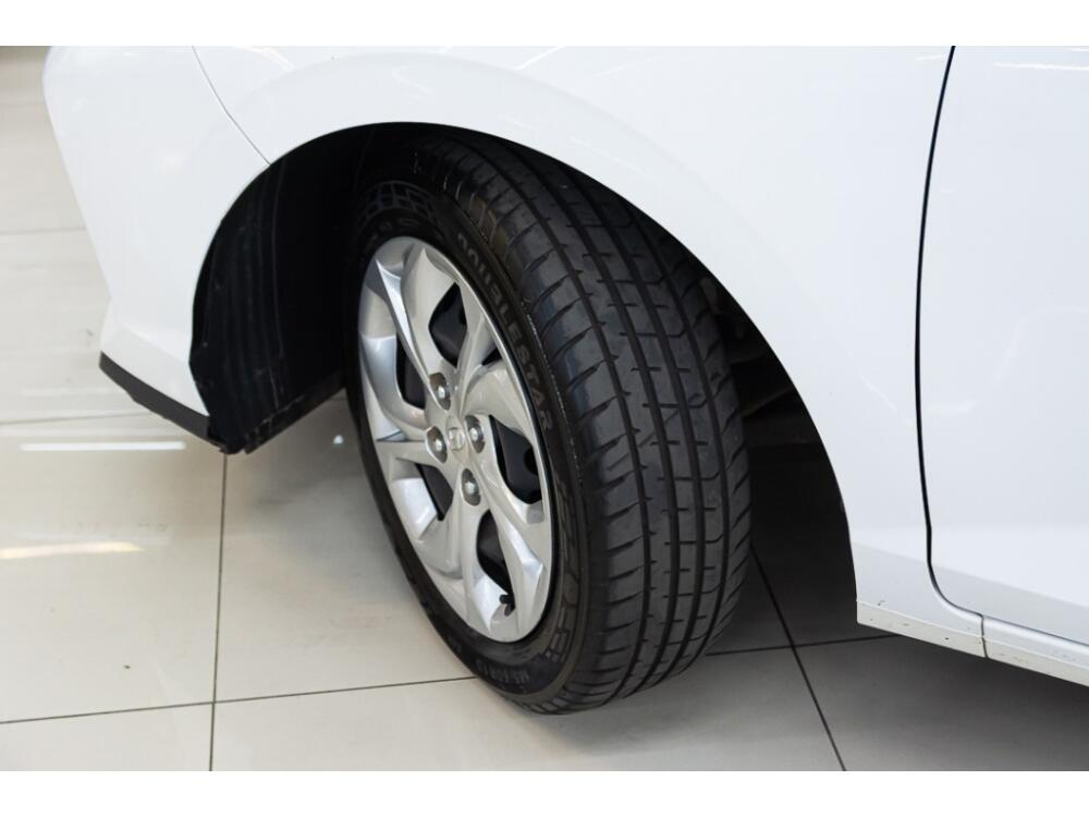 Hyundai HB20 S