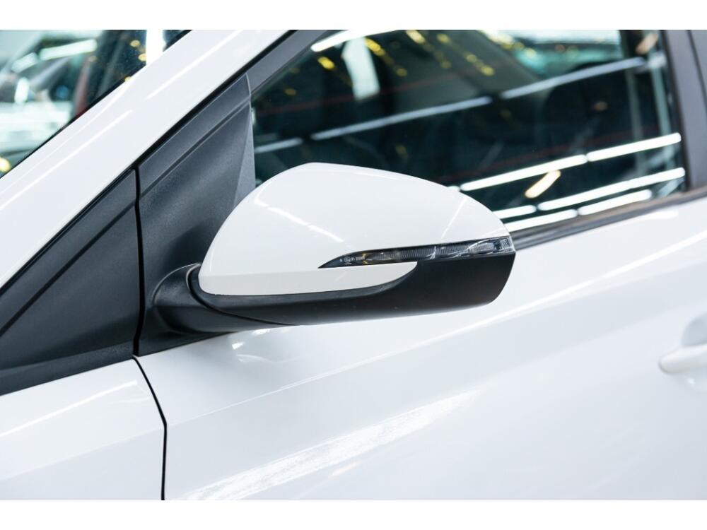 Hyundai HB20 S