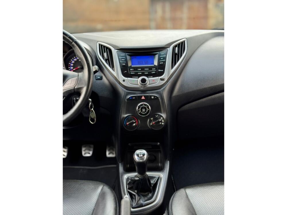 Hyundai HB20 X