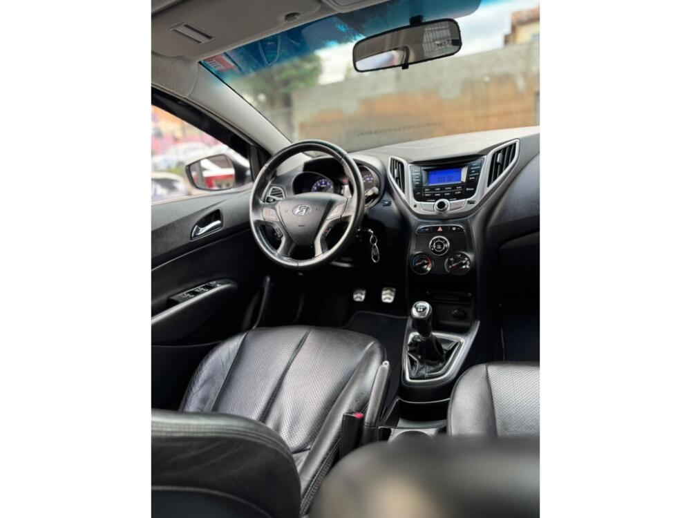 Hyundai HB20 X