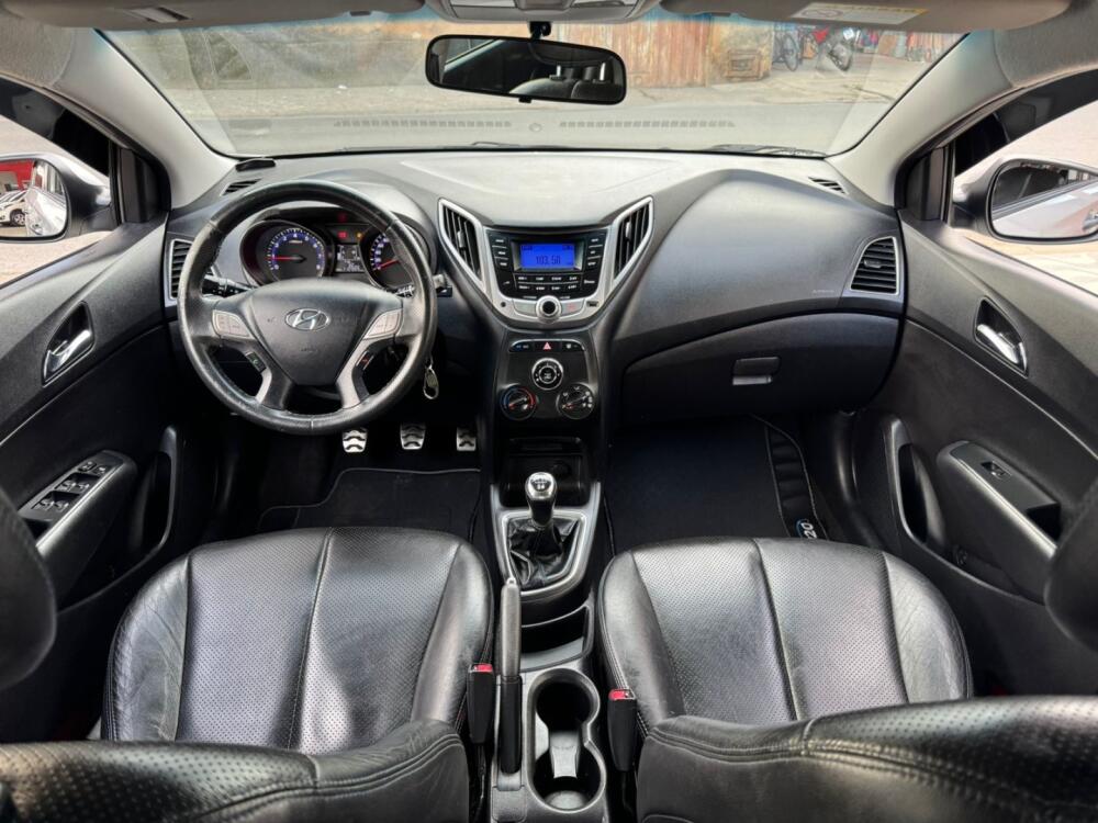 Hyundai HB20 X