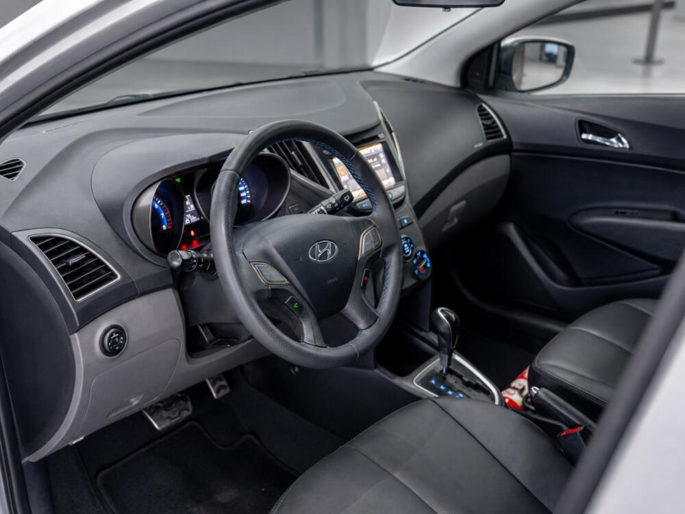 Hyundai HB20 X