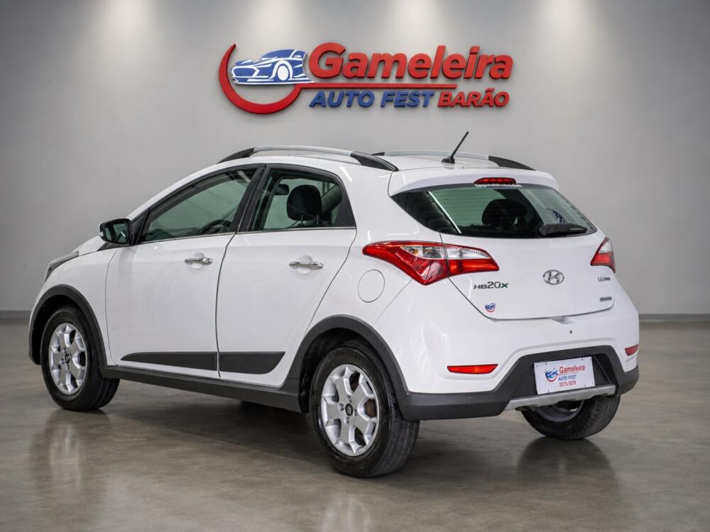 Hyundai HB20 X