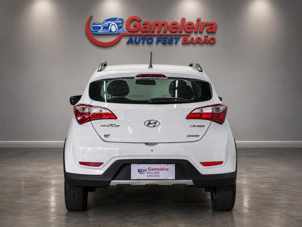 Hyundai HB20 X