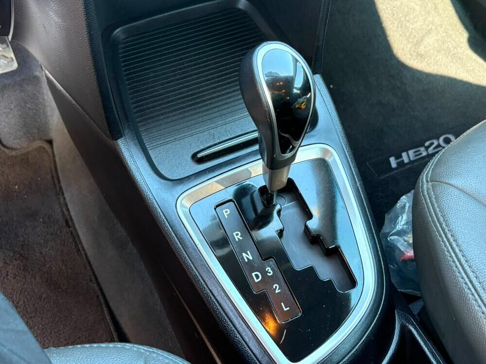Hyundai HB20 X