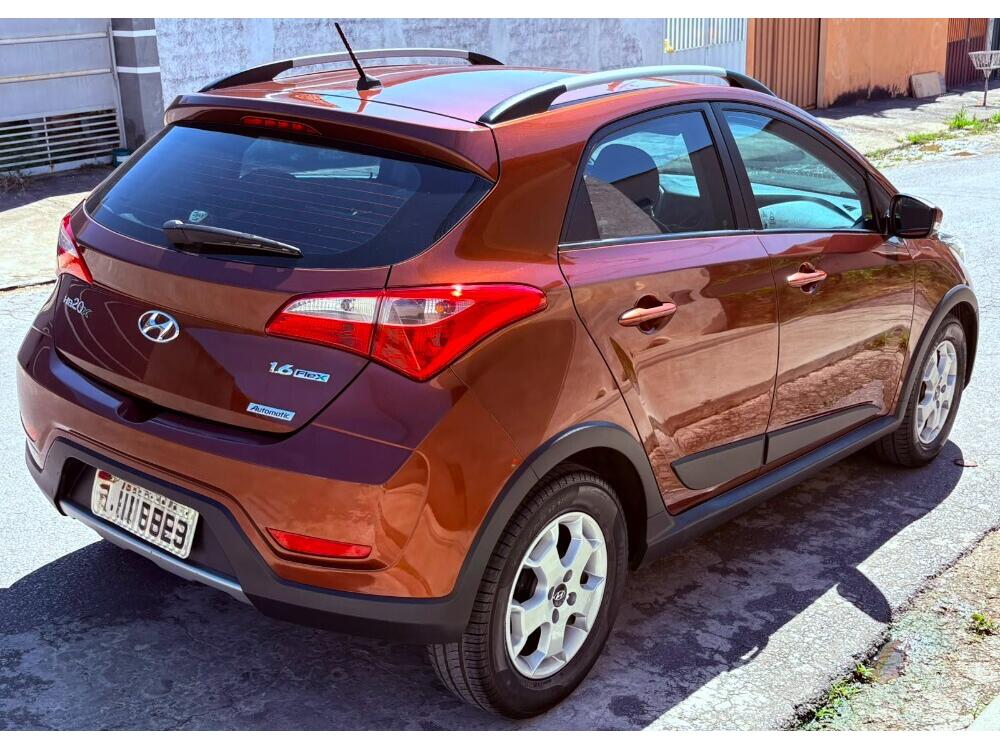 Hyundai HB20 X