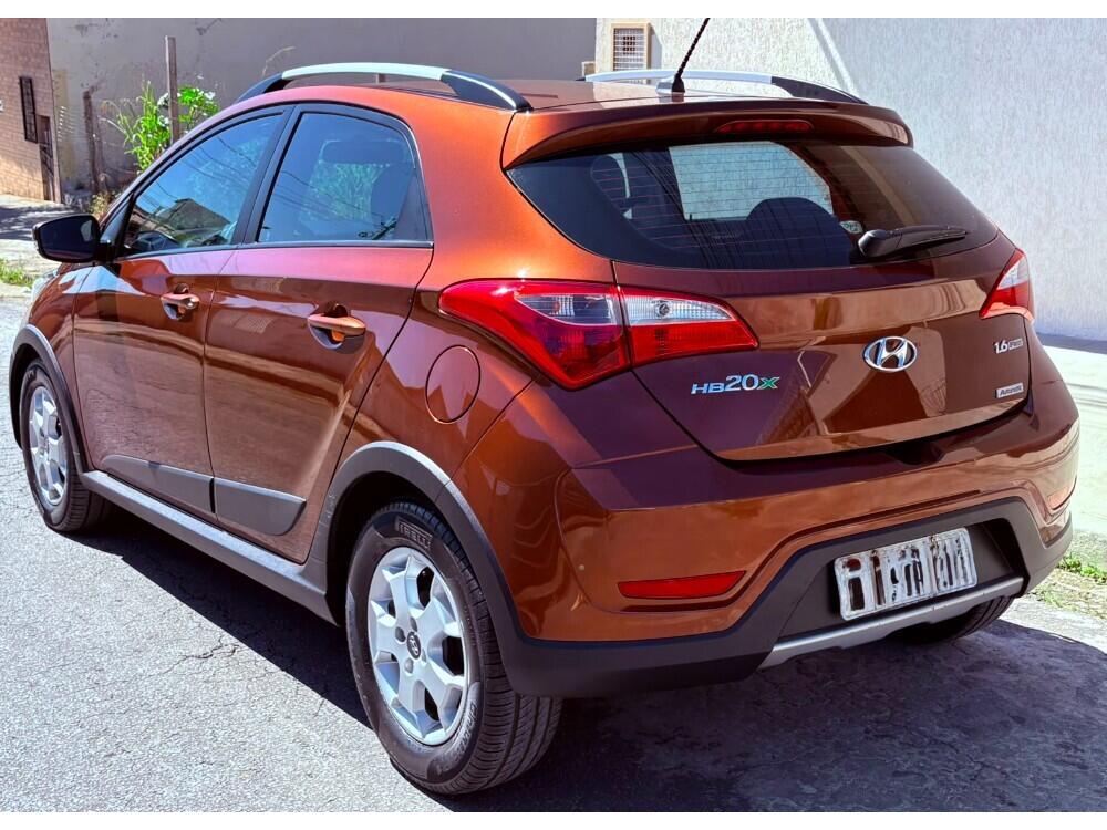 Hyundai HB20 X