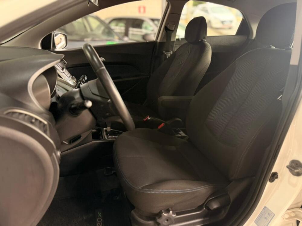 Hyundai HB20 X