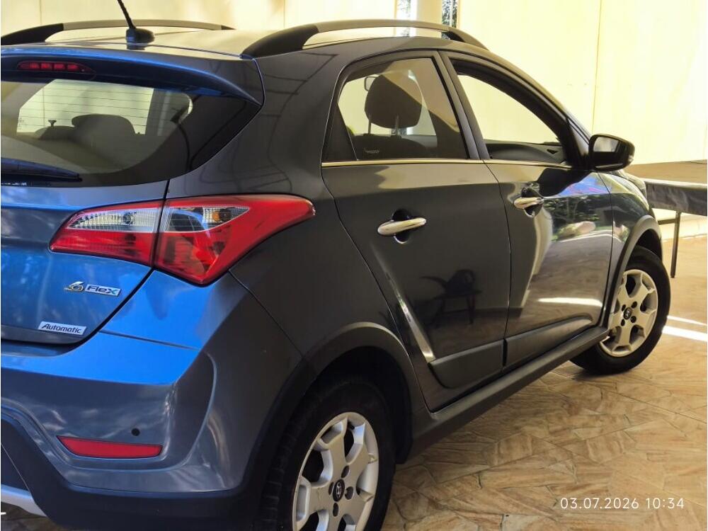 Hyundai HB20 X