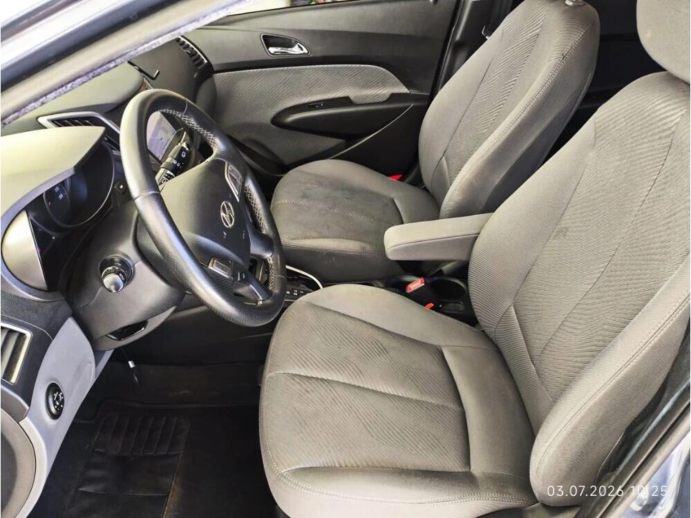 Hyundai HB20 X