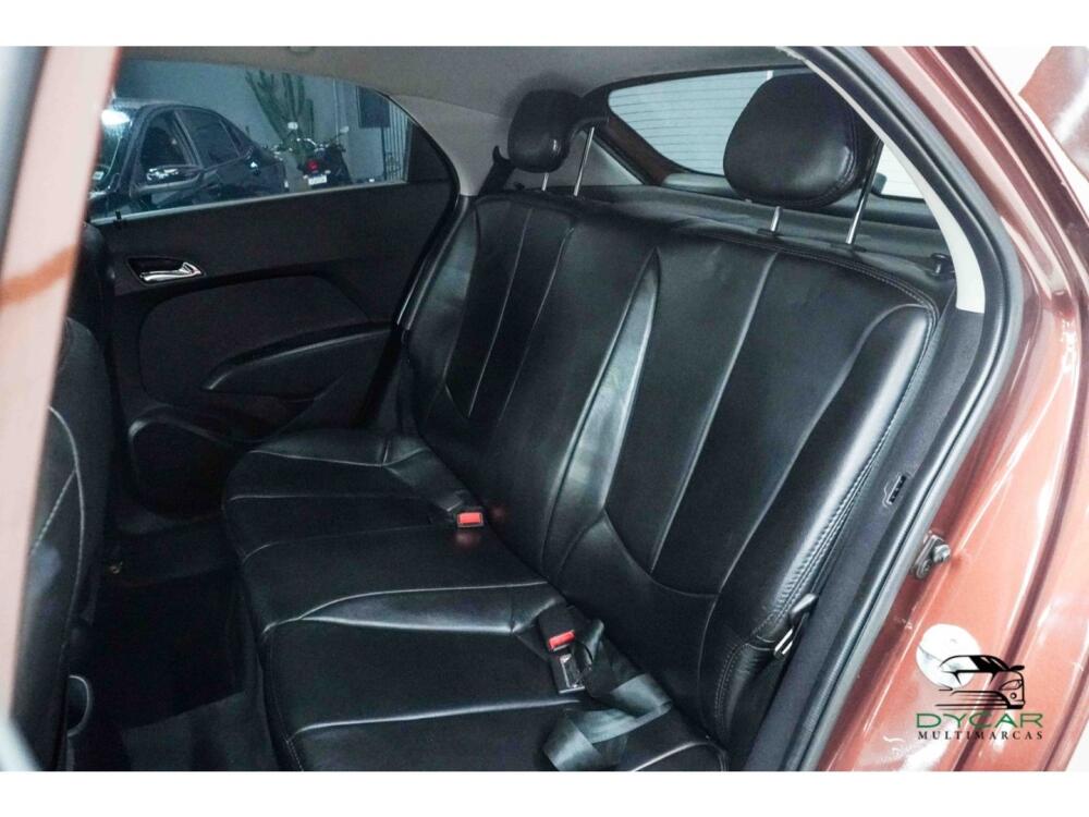 Hyundai HB20 X