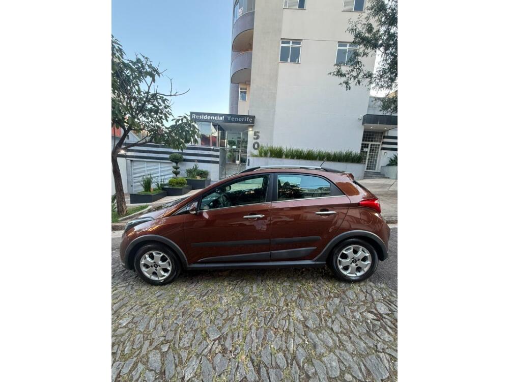 Hyundai HB20 X