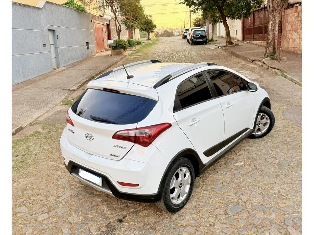 Hyundai HB20 X