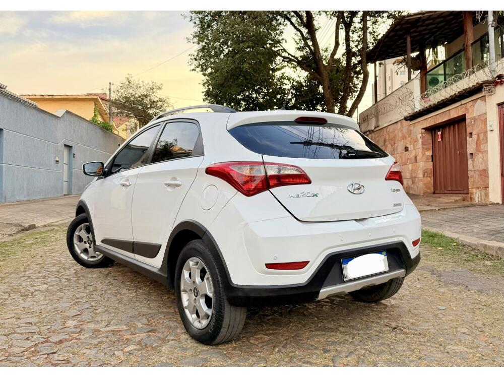 Hyundai HB20 X