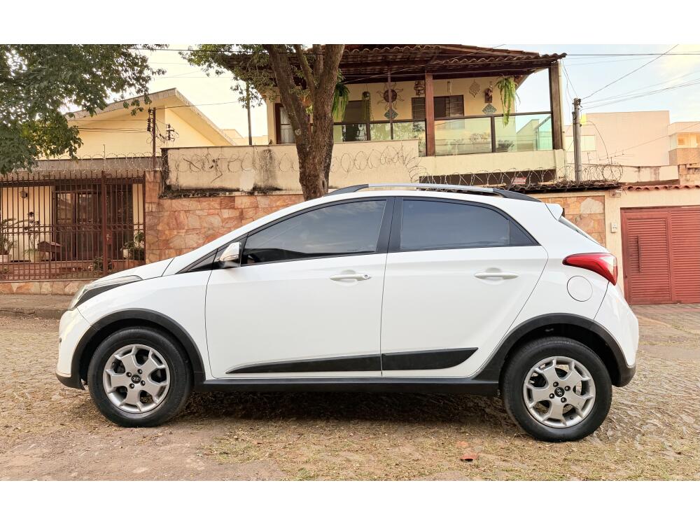 Hyundai HB20 X