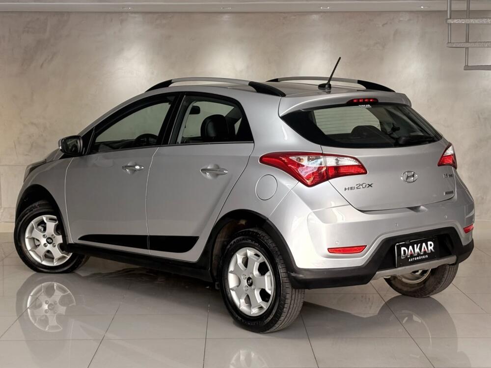 Hyundai HB20 X
