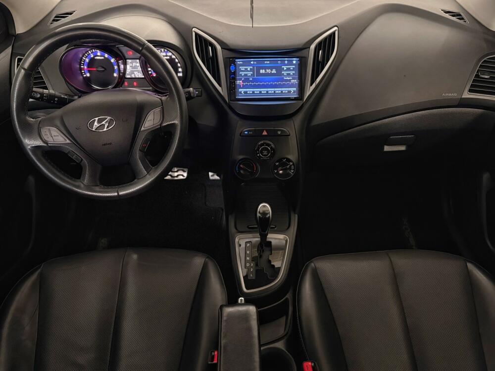 Hyundai HB20 X