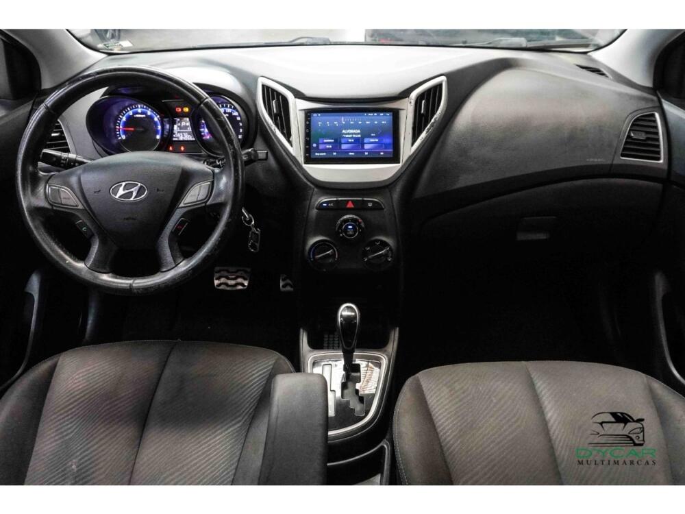 Hyundai HB20 X