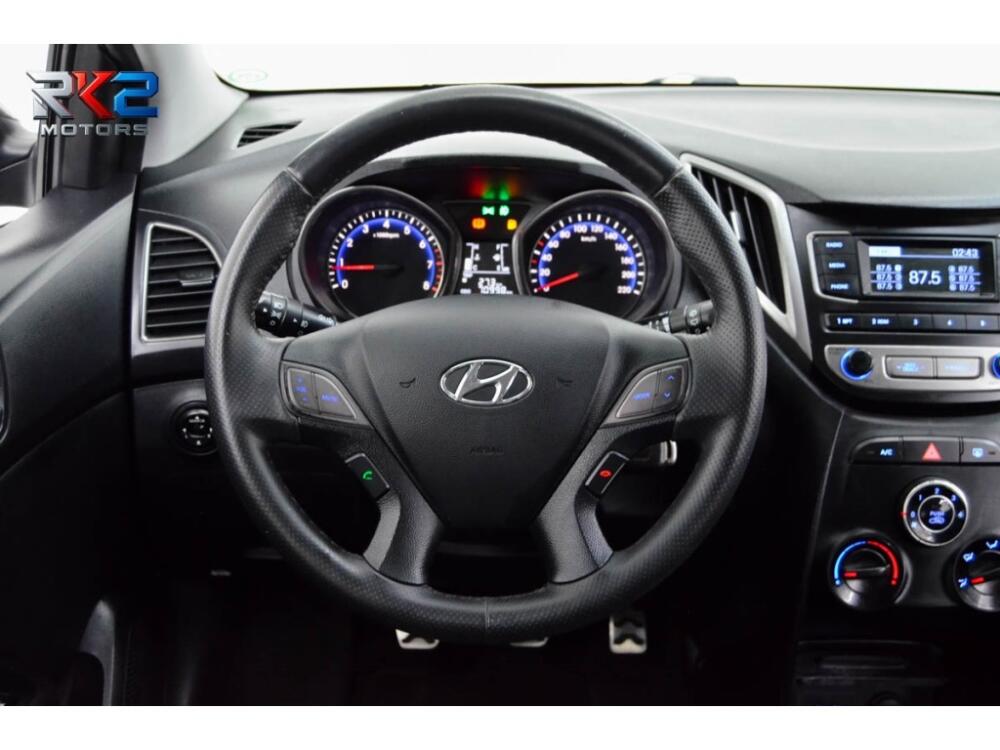 Hyundai HB20 X