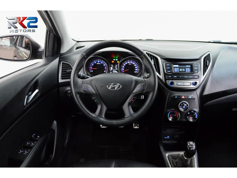 Hyundai HB20 X