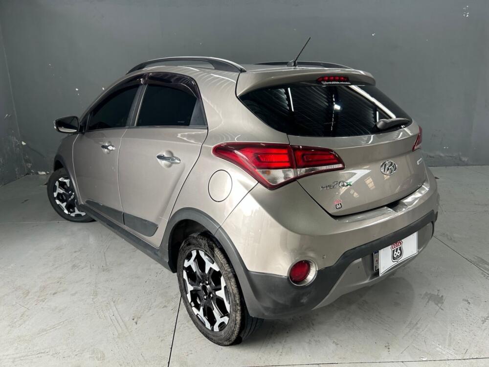 Hyundai HB20 X