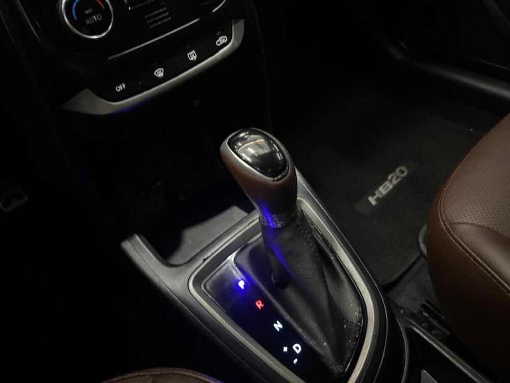 Hyundai HB20 X