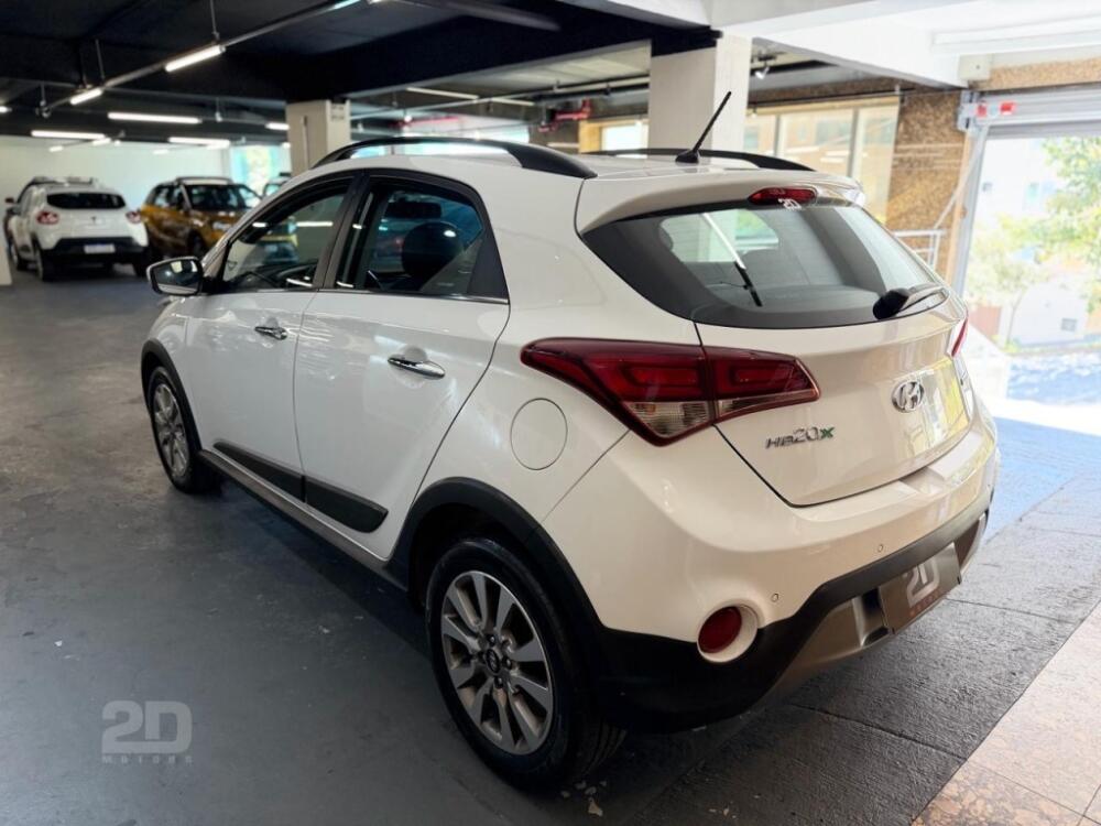 Hyundai HB20 X