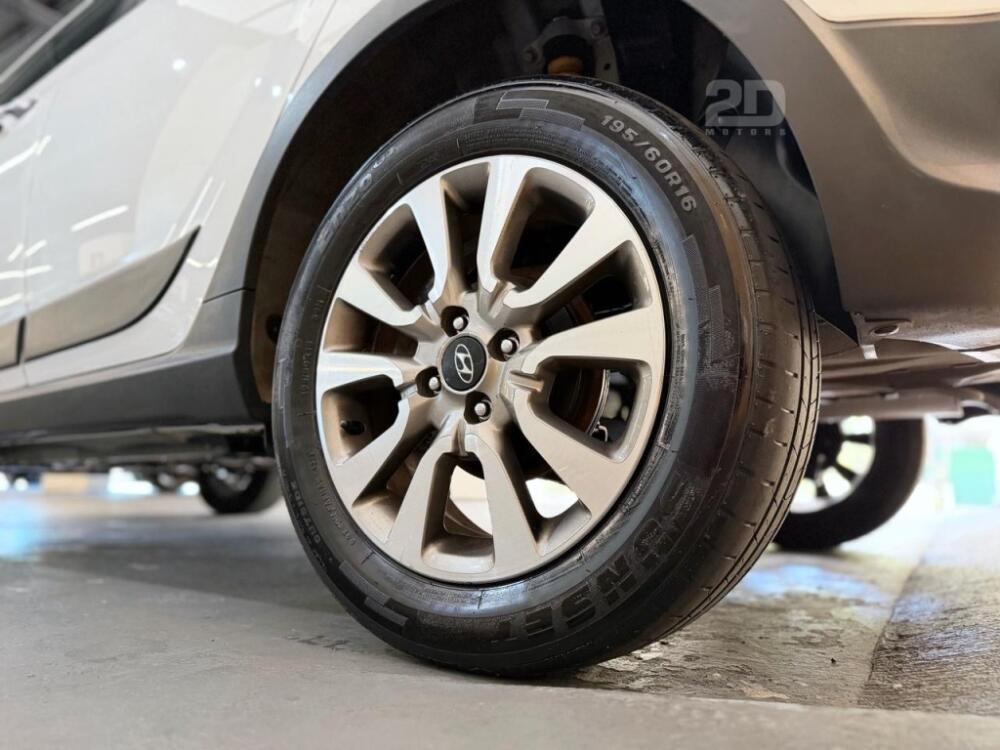 Hyundai HB20 X