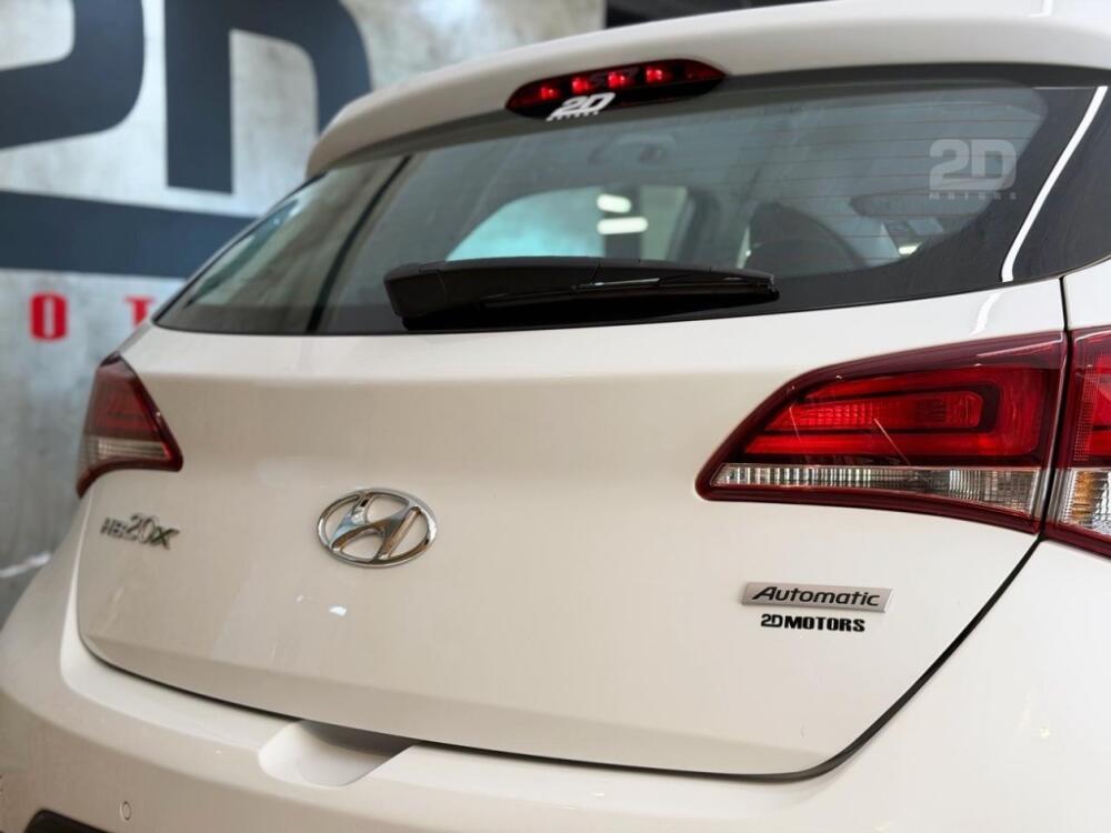 Hyundai HB20 X