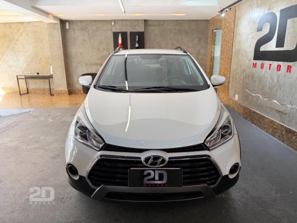 Hyundai HB20 X