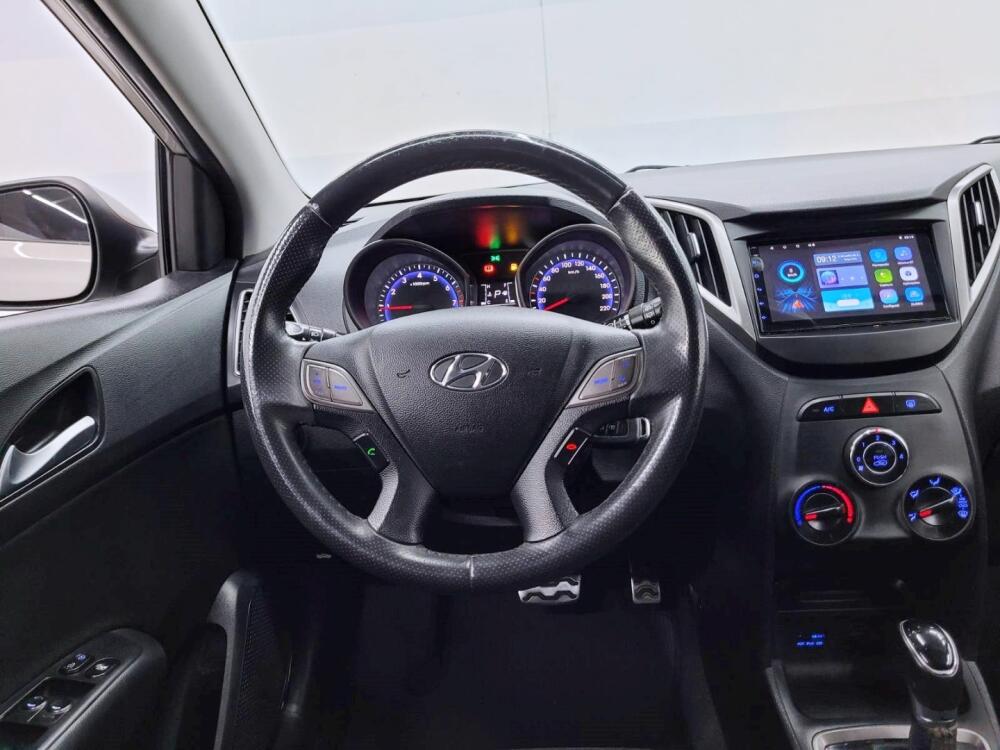 Hyundai HB20 X