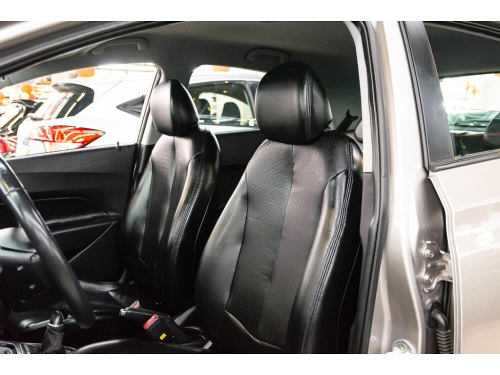 Hyundai HB20 X