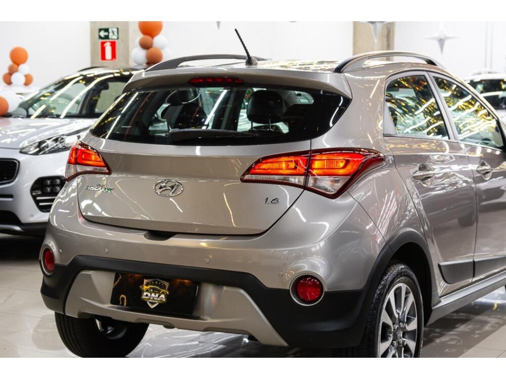 Hyundai HB20 X