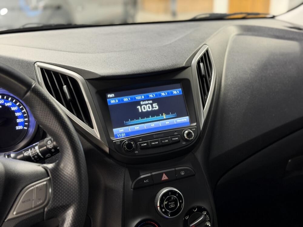Hyundai HB20 X