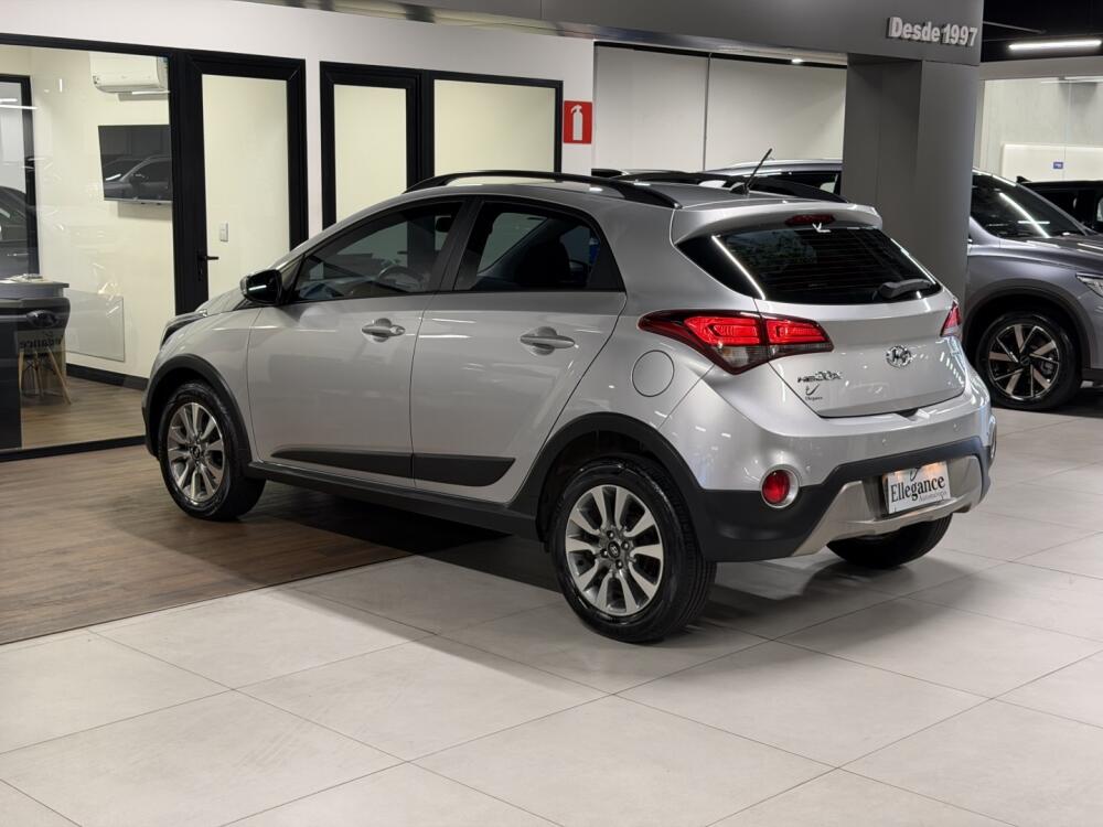 Hyundai HB20 X