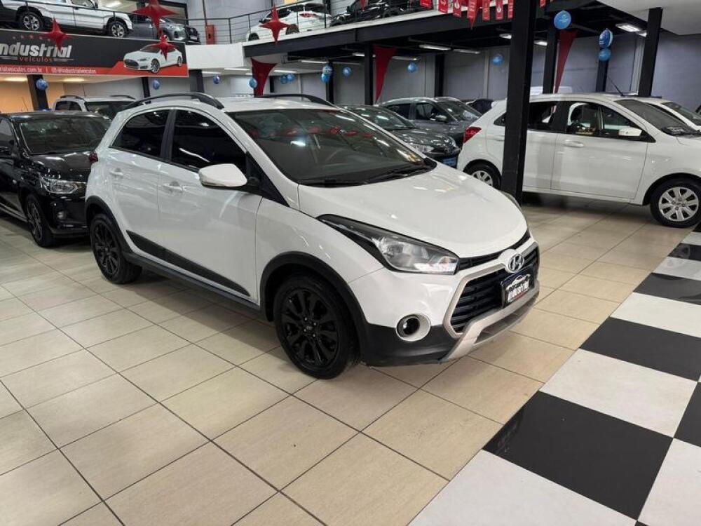 Hyundai HB20 X