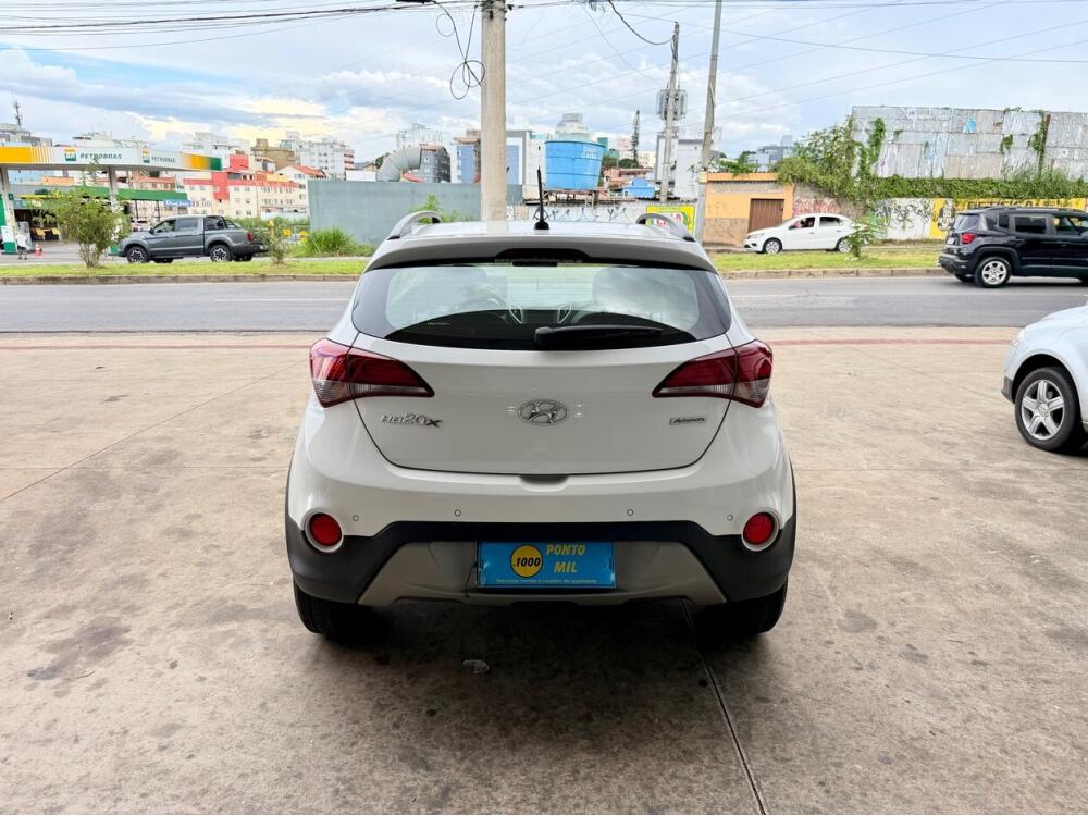 Hyundai HB20 X