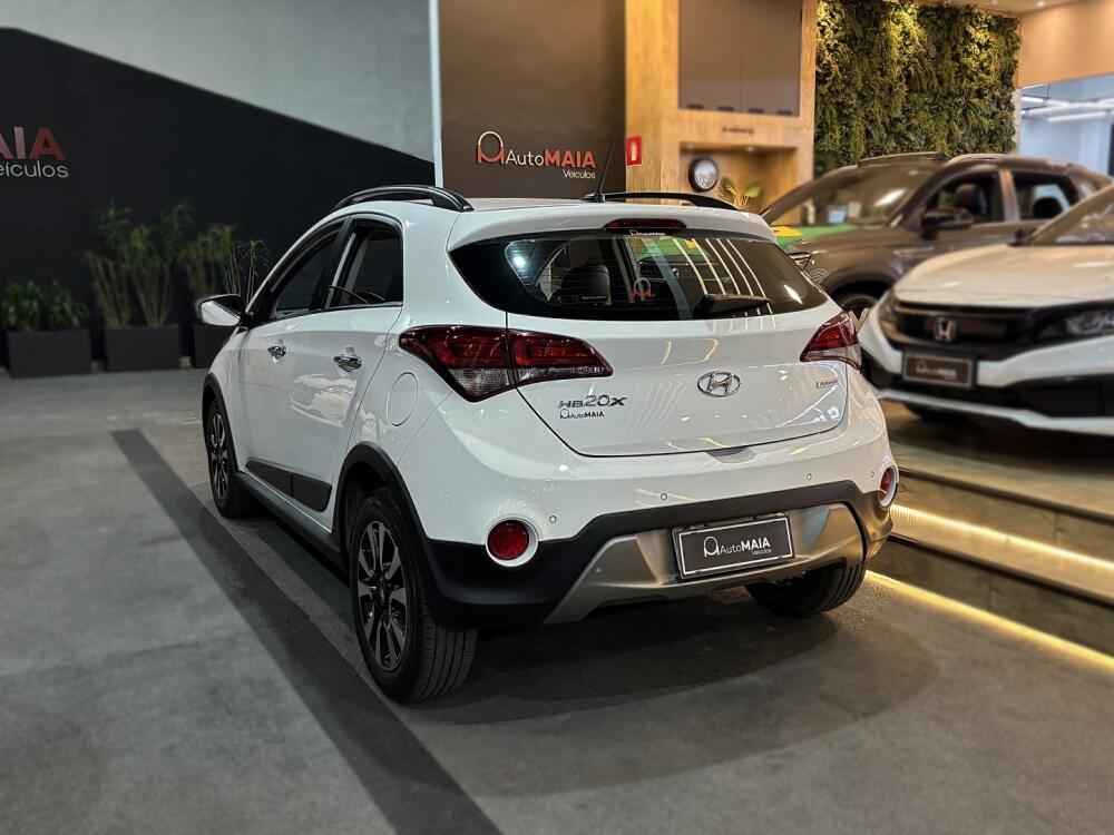 Hyundai HB20 X