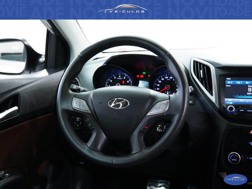 Hyundai HB20 X