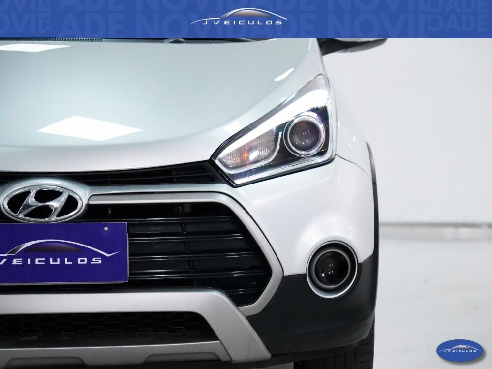 Hyundai HB20 X