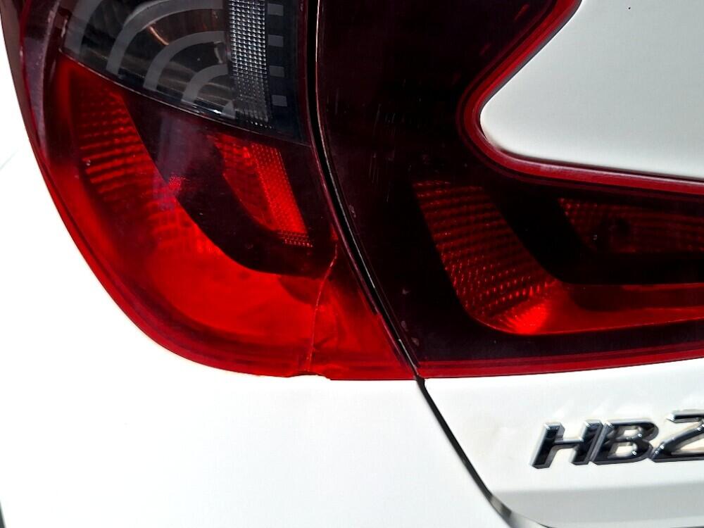 Hyundai HB20 X