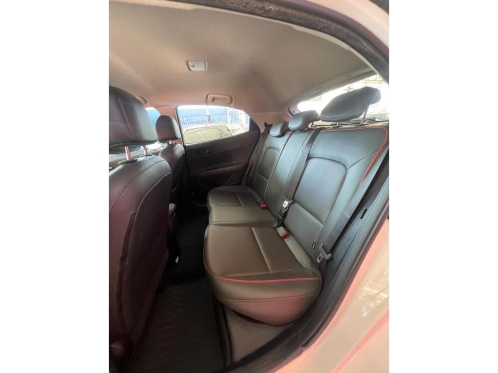 Hyundai HB20 X