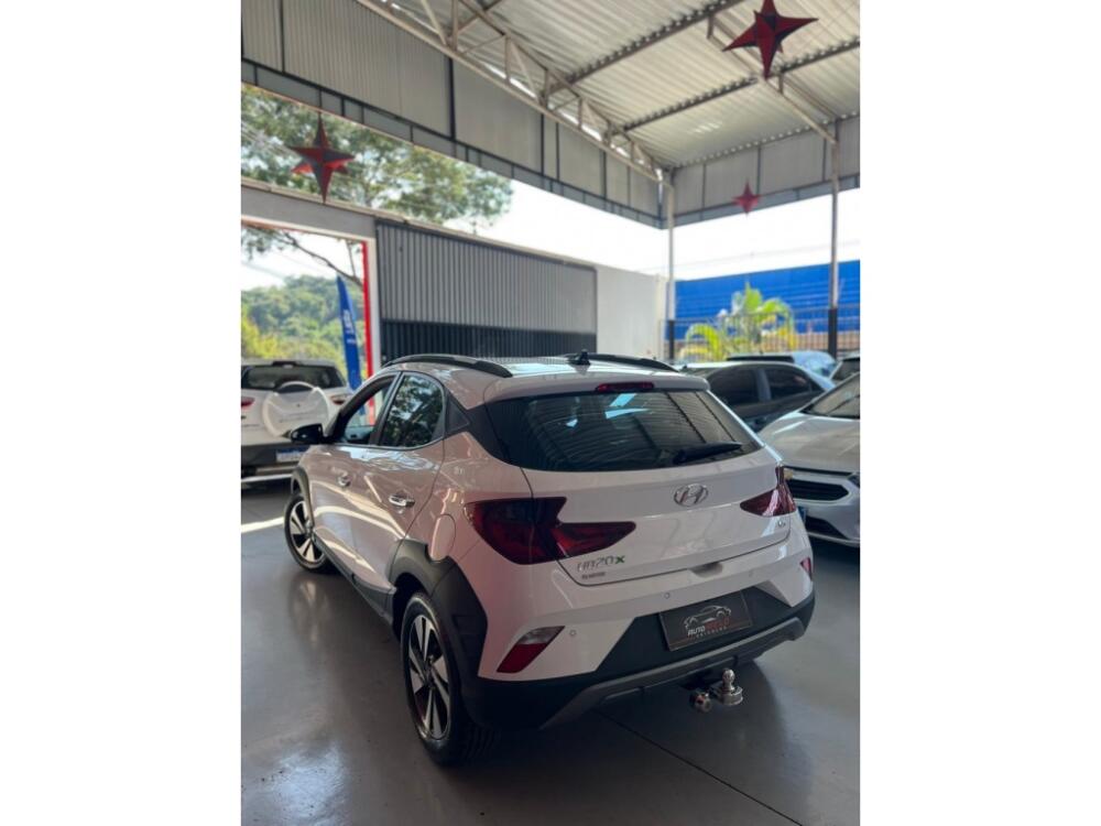 Hyundai HB20 X